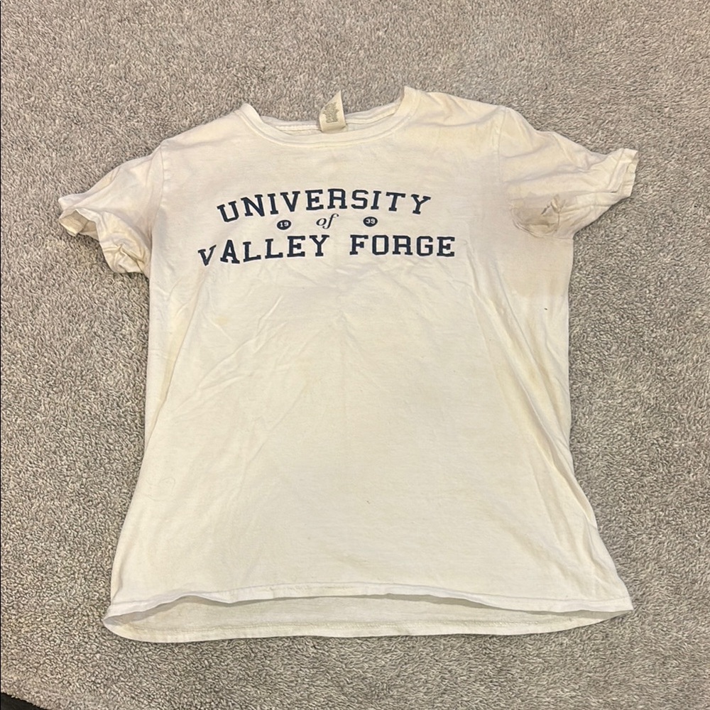 Gildan Cream and Black Short Sleeve Tee